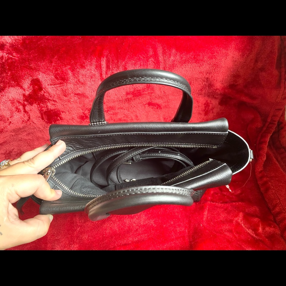 Small Black Leather Michael Kors Purse/ Handbag - Picture 4 of 9